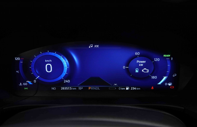 FORD_FORD_KUGA_2551245_12.jpg FORD_FORD_KUGA_2551245_12.jpg