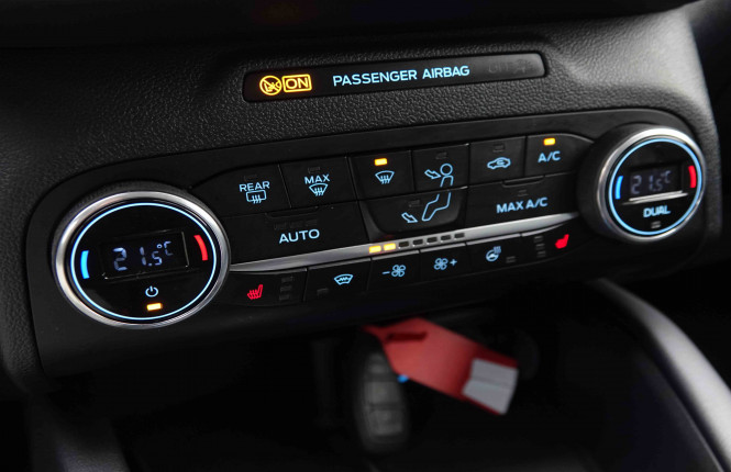 FORD_FORD_KUGA_2551263_12.jpg FORD_FORD_KUGA_2551263_12.jpg