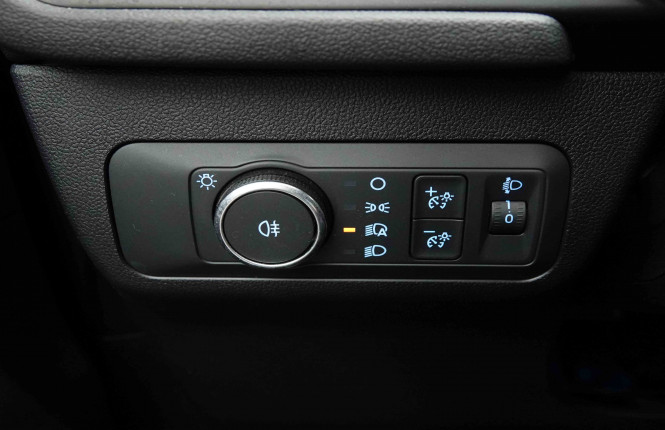 FORD_FORD_KUGA_2654385_20.jpg FORD_FORD_KUGA_2654385_20.jpg