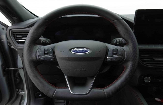 FORD_FORD_KUGA_2654389_8.jpg FORD_FORD_KUGA_2654389_8.jpg