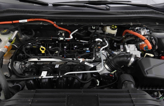 FORD_FORD_KUGA_2654390_23.jpg FORD_FORD_KUGA_2654390_23.jpg