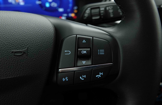 FORD_FORD_KUGA_2654873_17.jpg FORD_FORD_KUGA_2654873_17.jpg