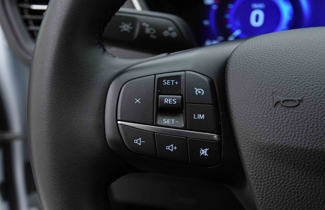 FORD_FORD_KUGA_2654873_44.jpg FORD_FORD_KUGA_2654873_44.jpg