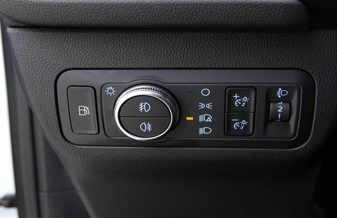 FORD_FORD_KUGA_2654873_46.jpg FORD_FORD_KUGA_2654873_46.jpg