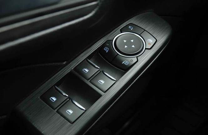 FORD_FORD_KUGA_2654873_69.jpg FORD_FORD_KUGA_2654873_69.jpg