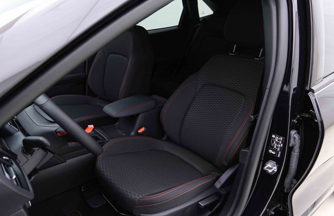 FORD_FORD_KUGA_2655336_6.jpg FORD_FORD_KUGA_2655336_6.jpg