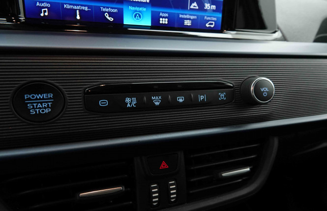FORD_FORD_TOURNEOCOU_2654167_13.jpg FORD_FORD_TOURNEOCOU_2654167_13.jpg