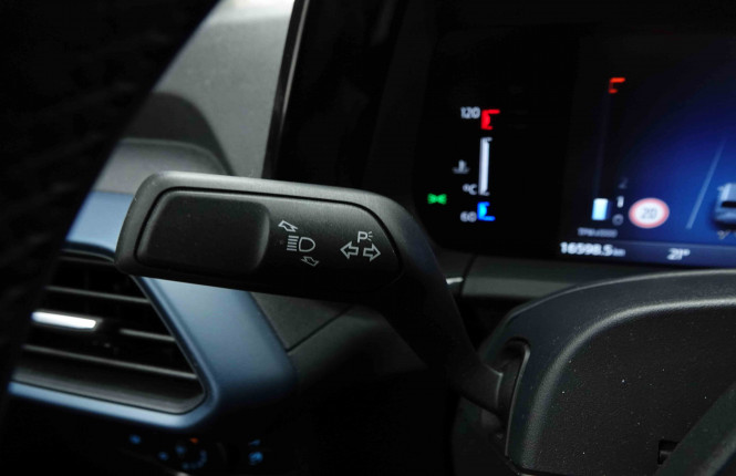 FORD_FORD_TOURNEOCOU_2654167_15.jpg FORD_FORD_TOURNEOCOU_2654167_15.jpg