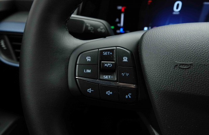 FORD_FORD_TOURNEOCOU_2654167_17.jpg FORD_FORD_TOURNEOCOU_2654167_17.jpg