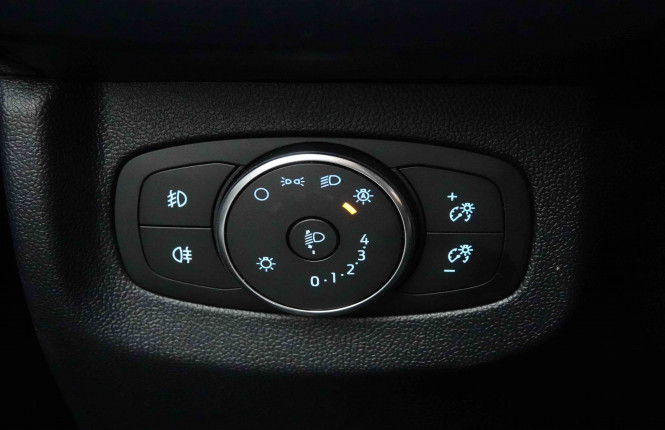 FORD_FORD_TOURNEOCOU_2654167_19.jpg FORD_FORD_TOURNEOCOU_2654167_19.jpg