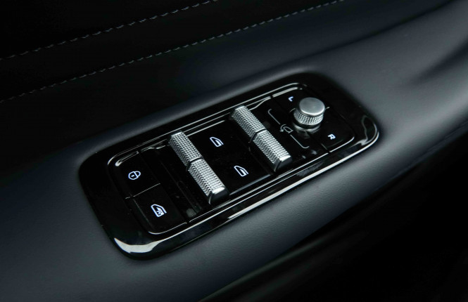 GEELY_GEELY_STARRAYEMI_2654073_17.jpg GEELY_GEELY_STARRAYEMI_2654073_17.jpg