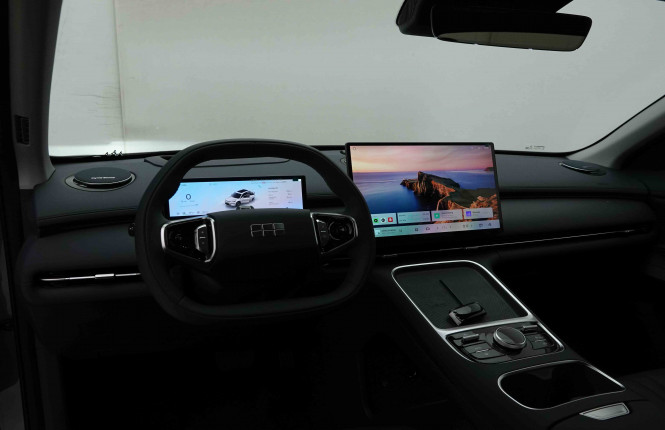 GEELY_GEELY_STARRAYEMI_2654675_38.jpg GEELY_GEELY_STARRAYEMI_2654675_38.jpg