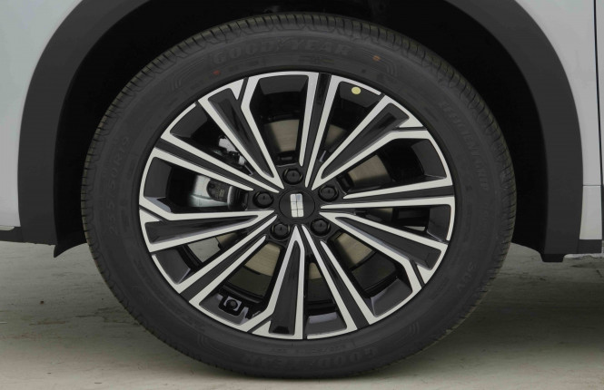 GEELY_GEELY_STARRAYEMI_2654684_21.jpg GEELY_GEELY_STARRAYEMI_2654684_21.jpg
