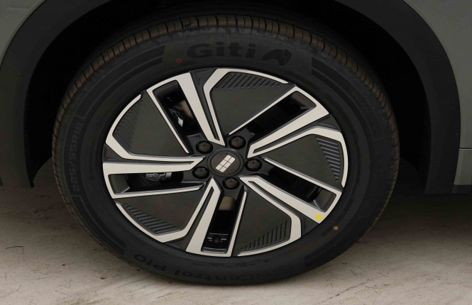 GEELY_GEELY_STARRAYEMI_2654693_20.jpg GEELY_GEELY_STARRAYEMI_2654693_20.jpg