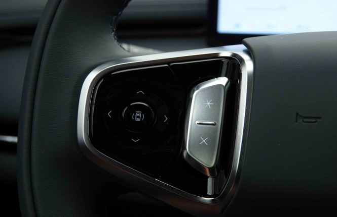 GEELY_GEELY_STARRAYEMI_2654695_17.jpg GEELY_GEELY_STARRAYEMI_2654695_17.jpg