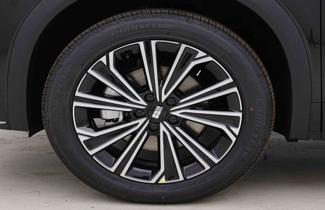 GEELY_GEELY_STARRAYEMI_2655426_22.jpg GEELY_GEELY_STARRAYEMI_2655426_22.jpg