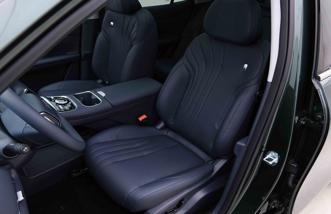 GEELY_GEELY_STARRAYEMI_2655431_7.jpg GEELY_GEELY_STARRAYEMI_2655431_7.jpg