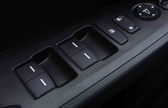 HONDA_HONDA_HRV_2655060_18.jpg HONDA_HONDA_HRV_2655060_18.jpg