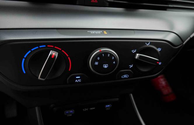 HYUNDAI_HYUNDAI_I20_2653996_12.jpg