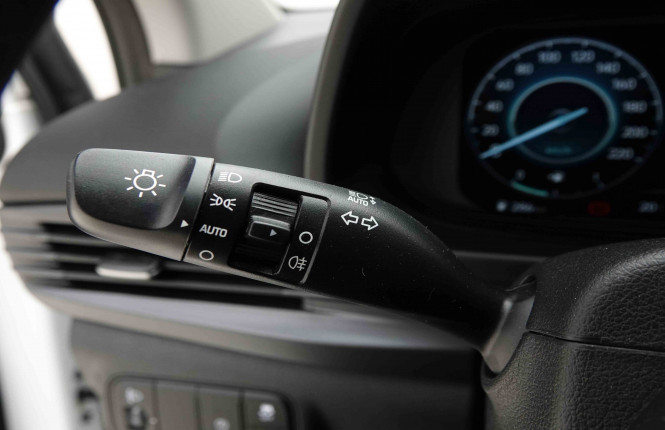 HYUNDAI_HYUNDAI_I20_2653996_14.jpg