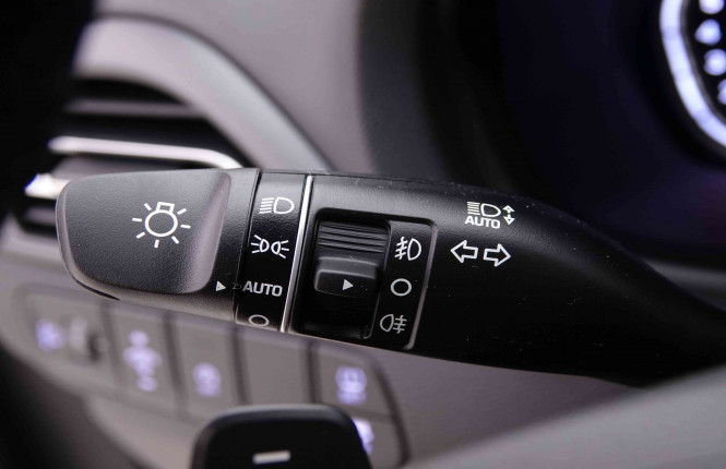 HYUNDAI_HYUNDAI_I30_2548199_16.jpg