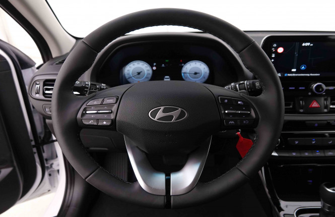 HYUNDAI_HYUNDAI_I30_2548967_9.jpg