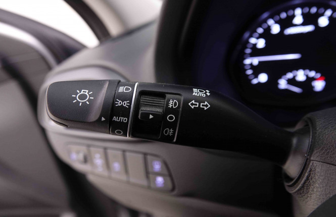 HYUNDAI_HYUNDAI_I30_2549433_15.jpg