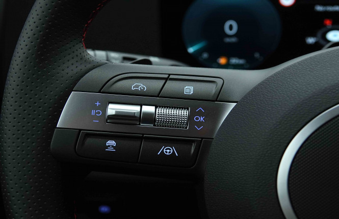 HYUNDAI_HYUNDAI_KONA_2655001_18.jpg