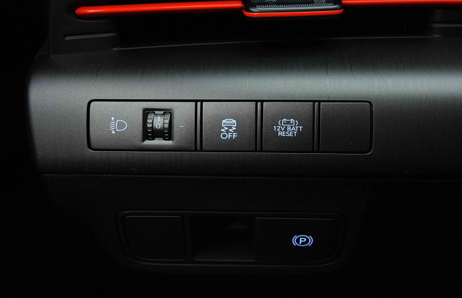 HYUNDAI_HYUNDAI_KONA_2655001_20.jpg