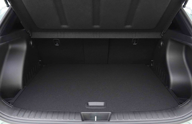 HYUNDAI_HYUNDAI_KONA_2655001_5.jpg