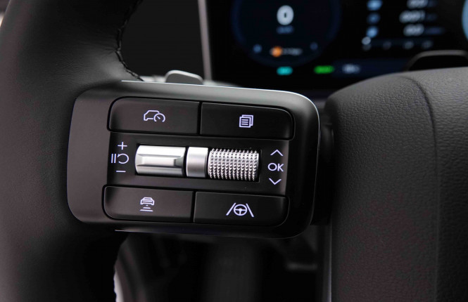 HYUNDAI_HYUNDAI_SANTAFE_2551038_19.jpg HYUNDAI_HYUNDAI_SANTAFE_2551038_19.jpg