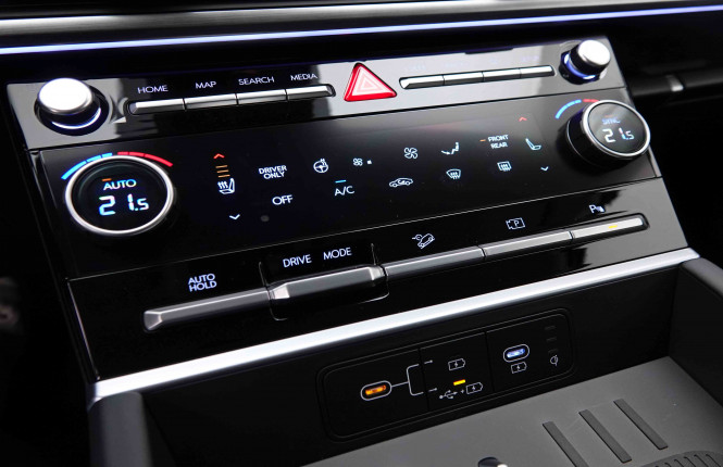 HYUNDAI_HYUNDAI_SANTAFE_2551686_15.jpg HYUNDAI_HYUNDAI_SANTAFE_2551686_15.jpg