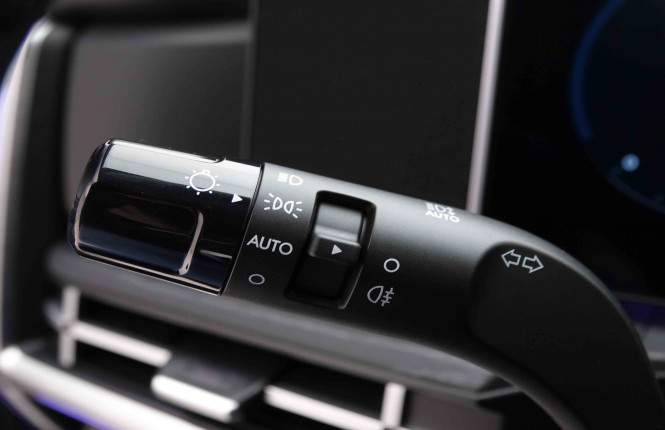 HYUNDAI_HYUNDAI_SANTAFE_2551686_17.jpg HYUNDAI_HYUNDAI_SANTAFE_2551686_17.jpg