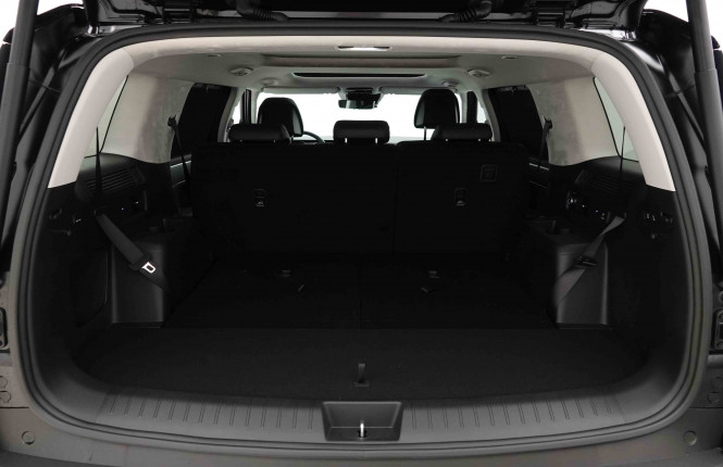 HYUNDAI_HYUNDAI_SANTAFE_2653590_5.jpg