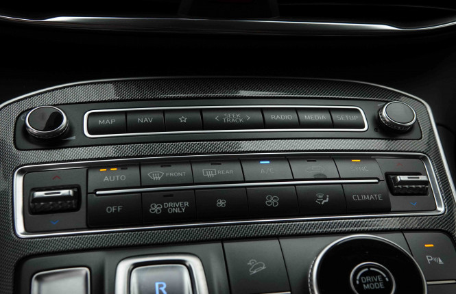 HYUNDAI_HYUNDAI_SANTAFE_2654285_14.jpg HYUNDAI_HYUNDAI_SANTAFE_2654285_14.jpg