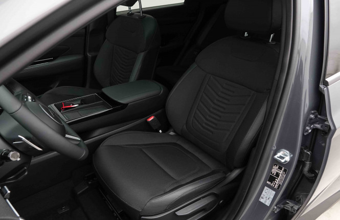 HYUNDAI_HYUNDAI_TUCSON_2652484_7.jpg