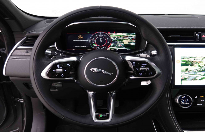 JAGUAR_JAGUAR_F_PACE_2547357_10.jpg