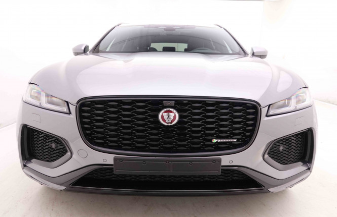 JAGUAR_JAGUAR_F_PACE_2547357_29.jpg