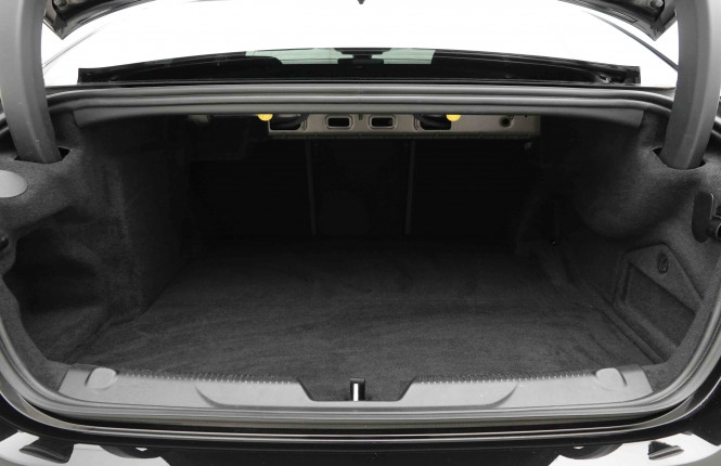 JAGUAR_JAGUAR_XE_2654332_5.jpg JAGUAR_JAGUAR_XE_2654332_5.jpg