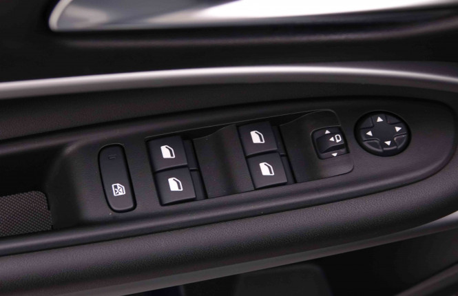 JEEP_JEEP_AVENGER_2547778_21.jpg