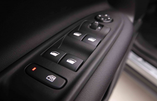 JEEP_JEEP_AVENGER_2550215_21.jpg