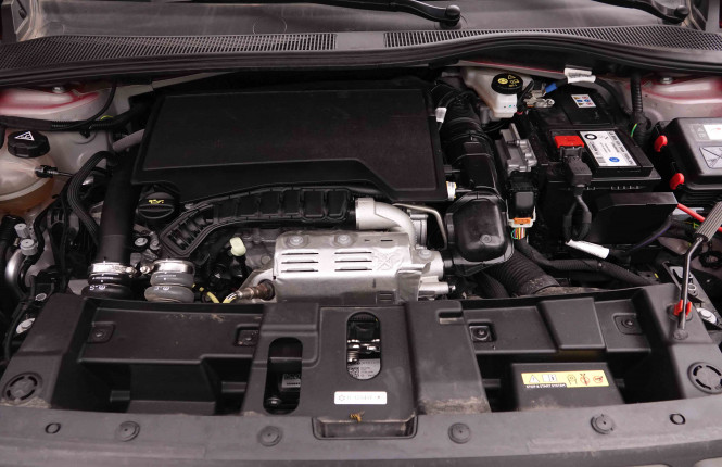 JEEP_JEEP_AVENGER_2550420_21.jpg JEEP_JEEP_AVENGER_2550420_21.jpg