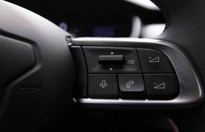 JEEP_JEEP_AVENGER_2550422_19.jpg JEEP_JEEP_AVENGER_2550422_19.jpg