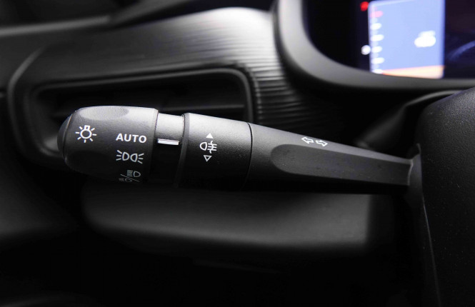 JEEP_JEEP_AVENGER_2550423_15.jpg JEEP_JEEP_AVENGER_2550423_15.jpg