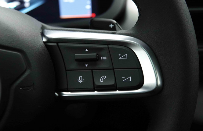 JEEP_JEEP_AVENGER_2652843_22.jpg JEEP_JEEP_AVENGER_2652843_22.jpg