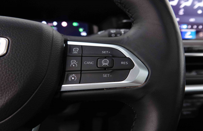 JEEP_JEEP_COMPASS_2445753_21.jpg