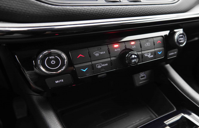 JEEP_JEEP_COMPASS_2549848_15.jpg