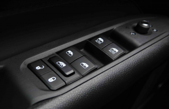 JEEP_JEEP_COMPASS_2551567_19.jpg JEEP_JEEP_COMPASS_2551567_19.jpg