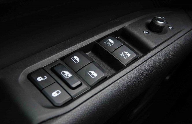 JEEP_JEEP_COMPASS_2551570_18.jpg JEEP_JEEP_COMPASS_2551570_18.jpg