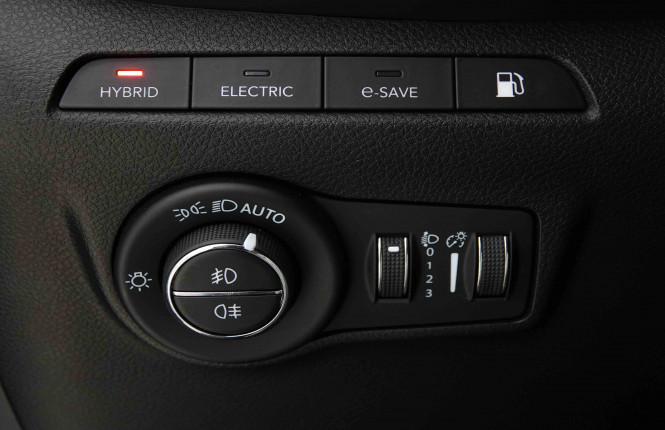 JEEP_JEEP_COMPASS_2652457_19.jpg JEEP_JEEP_COMPASS_2652457_19.jpg